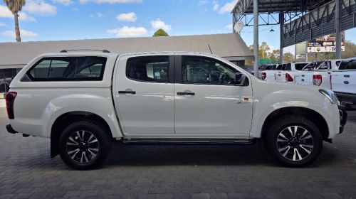 2020 ISUZU D MAX HO 250 X RIDER