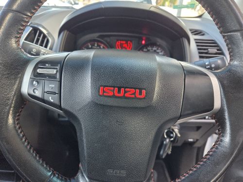 2020 ISUZU D MAX HO 250 X RIDER