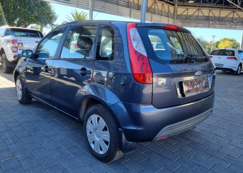 2011 FORD FIGO 1.4 AMBIENTE
