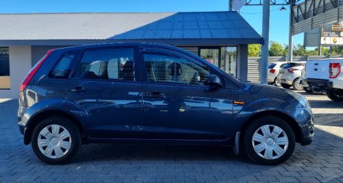 2011 FORD FIGO 1.4 AMBIENTE