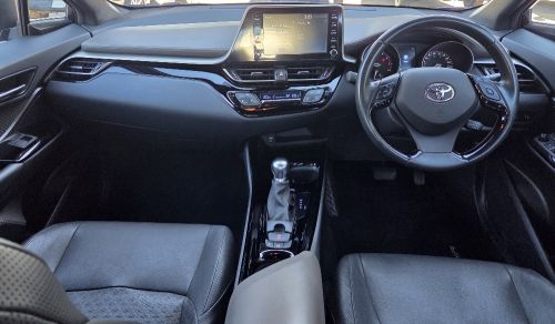2021 TOYOTA C-HR 1.2T LUXURY CVT