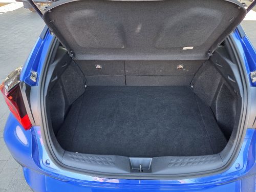 2021 TOYOTA C-HR 1.2T LUXURY CVT